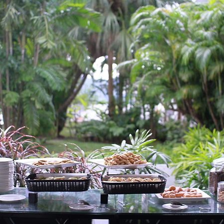 Likas Square Apartment Hotel Kota Kinabalu Kültér fotó