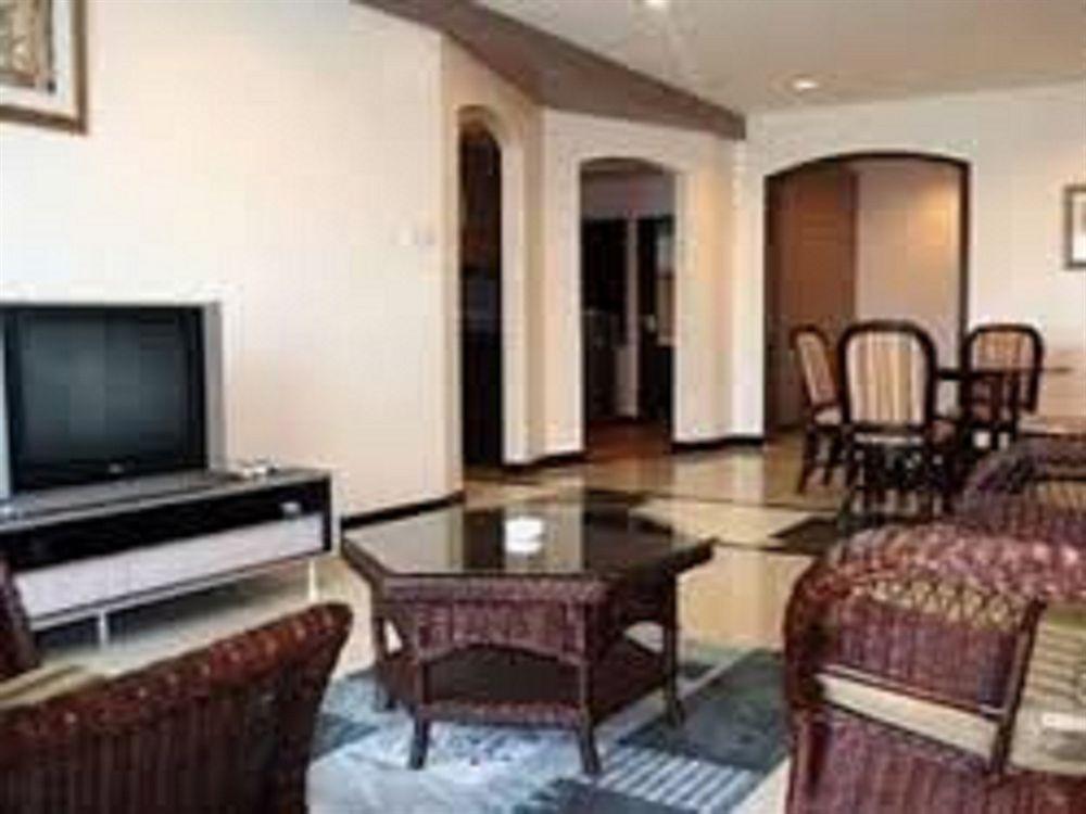 Likas Square Apartment Hotel Kota Kinabalu Kültér fotó