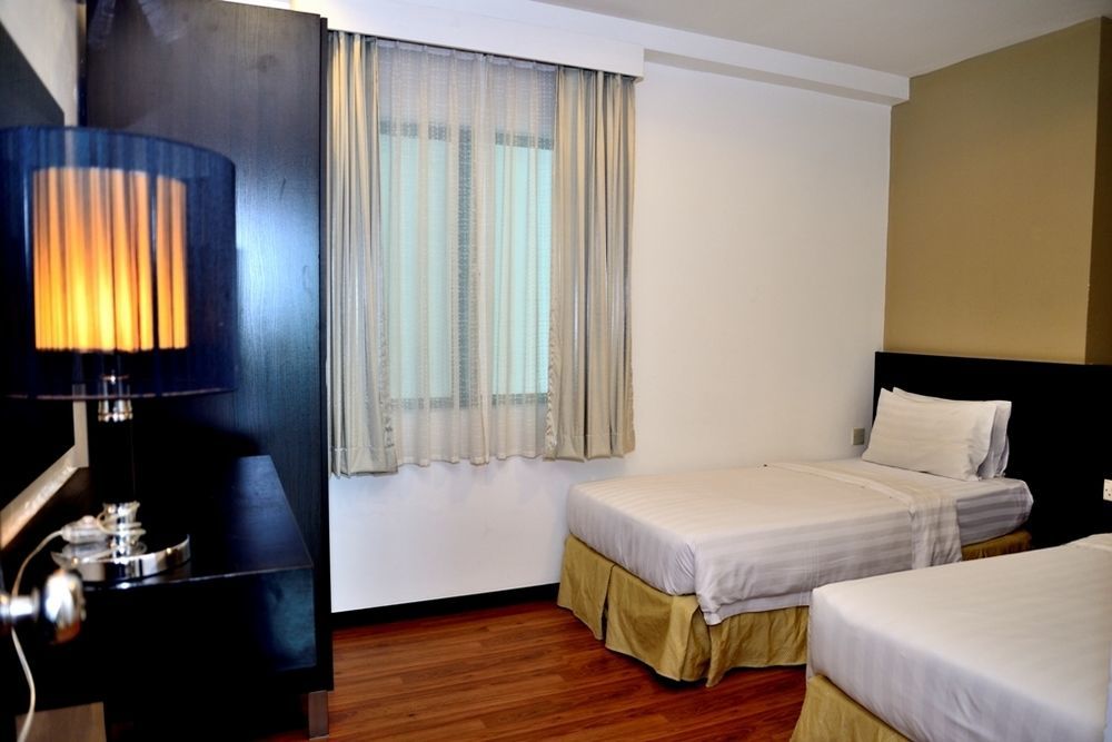 Likas Square Apartment Hotel Kota Kinabalu Kültér fotó