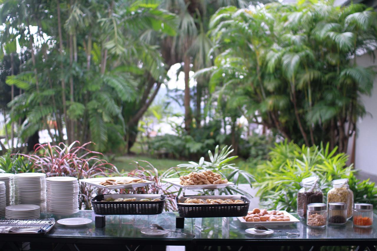 Likas Square Apartment Hotel Kota Kinabalu Kültér fotó