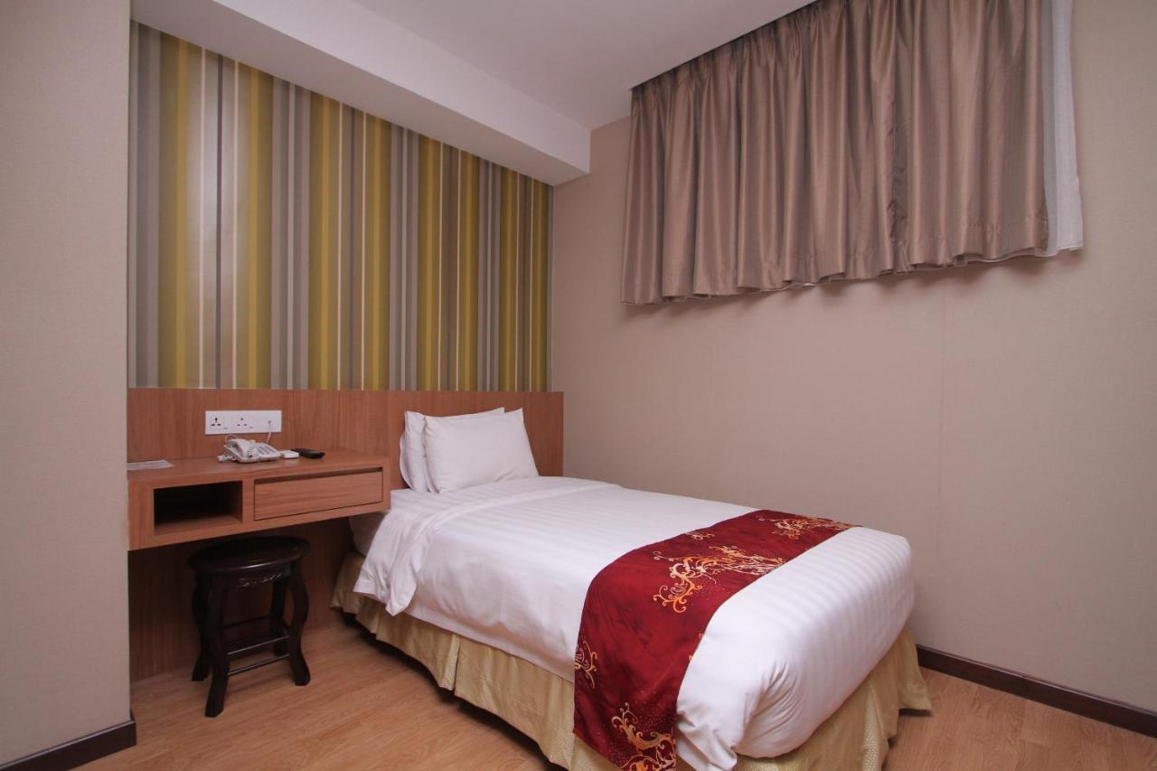 Likas Square Apartment Hotel Kota Kinabalu Kültér fotó