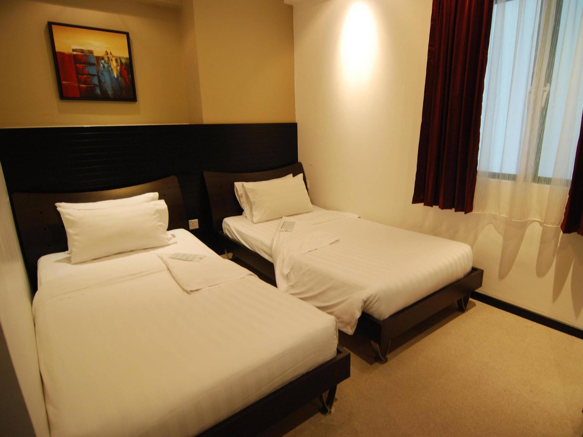 Likas Square Apartment Hotel Kota Kinabalu Kültér fotó