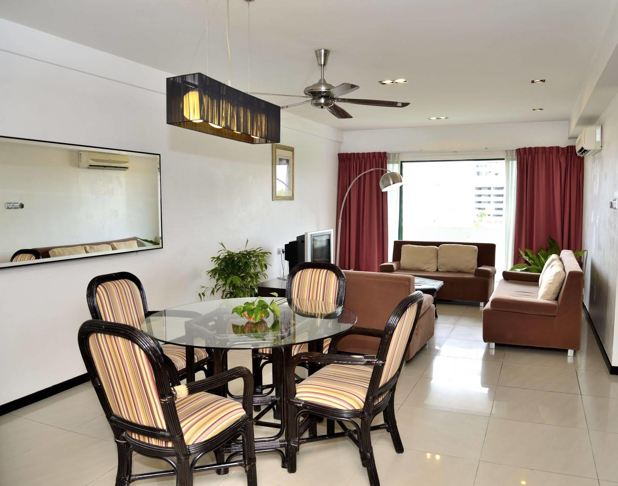 Likas Square Apartment Hotel Kota Kinabalu Kültér fotó