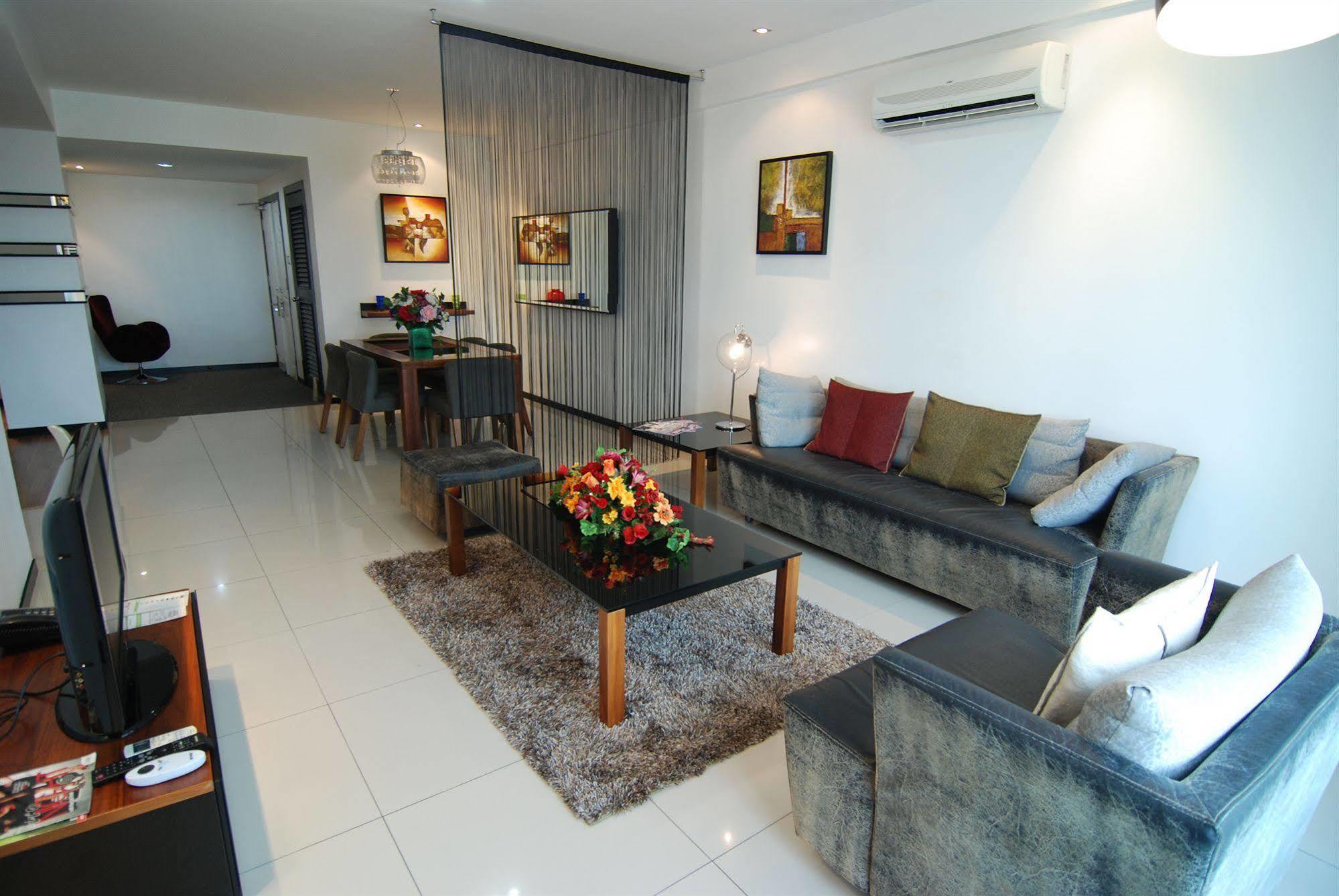 Likas Square Apartment Hotel Kota Kinabalu Kültér fotó