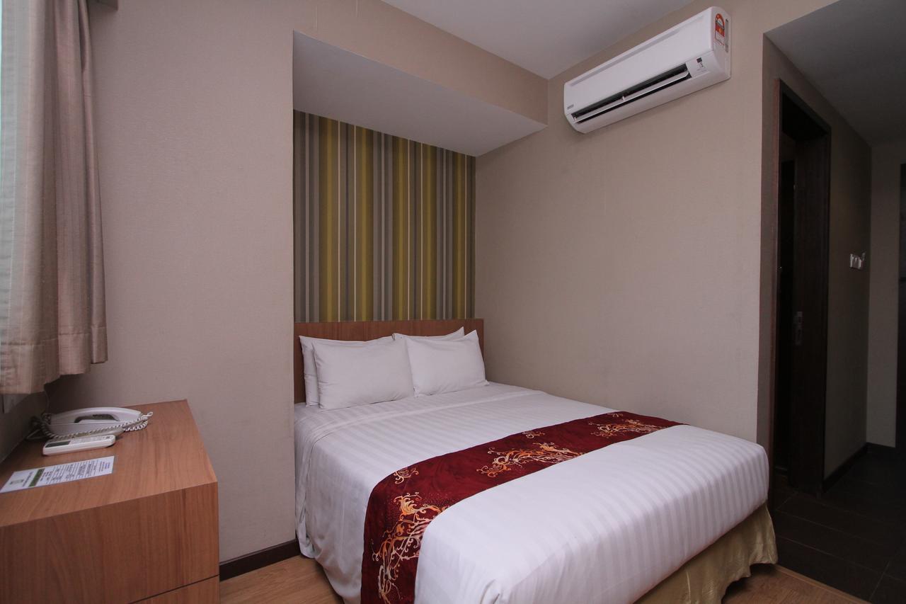 Likas Square Apartment Hotel Kota Kinabalu Kültér fotó